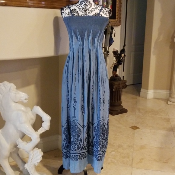 Lapis Dresses & Skirts - 🌴 LAPIS  MAXI DRESS 🌴